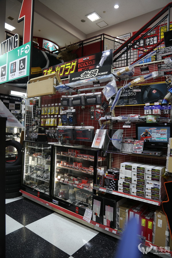 牛車改裝帶你感受文化:日本汽車用品超市是天堂